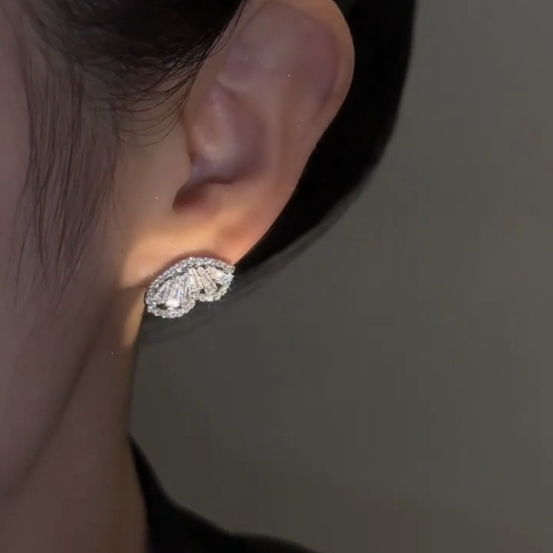 Korėjos išskirtiniai saldūs cirkonio auskarai su drugeliais moterims Prabangūs temperamento moteriški papuošalai