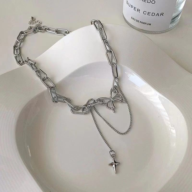 Madingi „Choker“ karoliai moterims Sidabrinės spalvos drugeliai, trumpi dovanų karoliai, geometriniai kaklo papuošalai