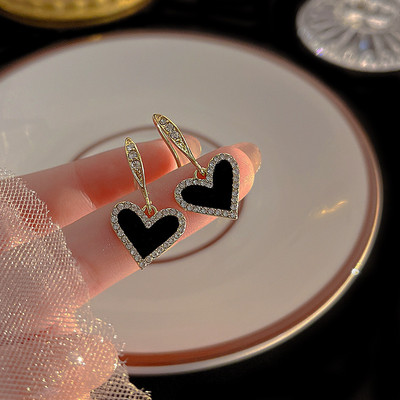 2023. aasta uus trend, unikaalne disain, mustast südamest tsirkoonist rõngaskõrvarõngad, naiste elegantsed peened kerged luksuslikud ehted, peo esmaklassiline kingitus