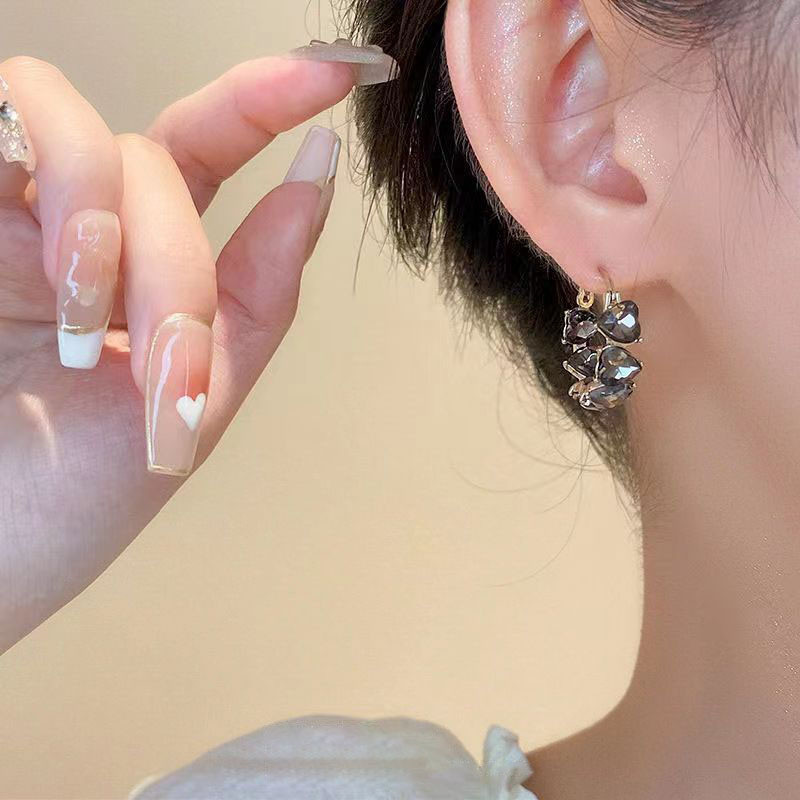 2023. aasta uus trend, unikaalne disain, mustast südamest tsirkoonist rõngaskõrvarõngad, naiste elegantsed peened kerged luksuslikud ehted, peo esmaklassiline kingitus