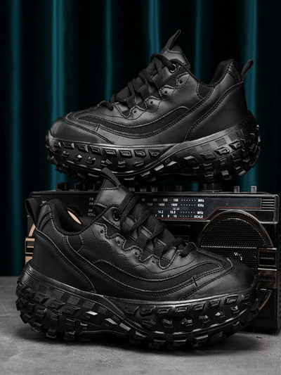 2024. gada vasara, jaunas vīriešu sporta kurpes, augstas kvalitātes ceptas ielas platformas, ko papildina moderni sporta apavi