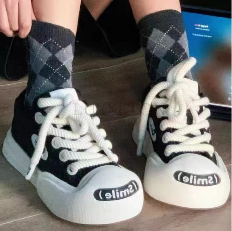 Χαριτωμένα διακοσμητικά παπούτσια σανίδας με χοντρή σόλα, στρογγυλά δάχτυλα, άνετα και ευέλικτα casual αθλητικά παπούτσια