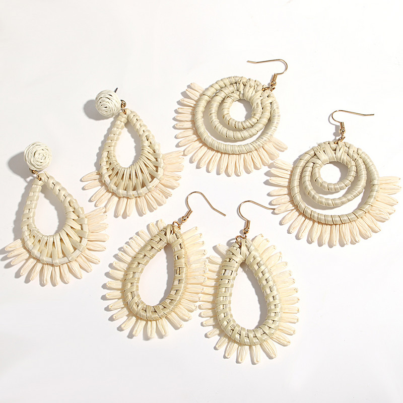 Lifefontier rankų darbo geometrinis kutas Raffia pinti nuleidžiami auskarai moterims Madingi ventiliatoriaus formos mediniai auskarai papuošalai didmeninė prekyba