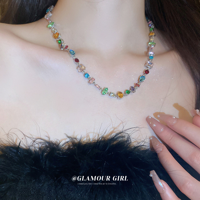 Romantiški spalvingi kubinio cirkonio papuošalų rinkiniai Išskirtiniai kaklo grandinėlės žavesio apyrankės Klasikinės rankinės grandinėlės Elegantiški Chokers karoliai