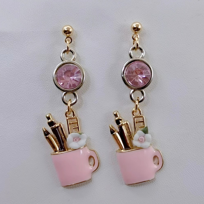 Νέα κρεμαστά σκουλαρίκια με στυλό σμάλτου μόδας Charm