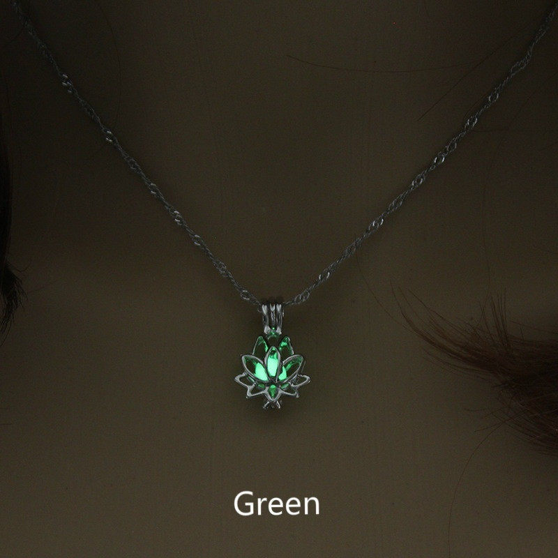 Šviečiantis tamsoje mėnulis Lotoso žiedo formos pakabukas nakties karoliai moterims jogos maldos budizmo tuščiaviduriai