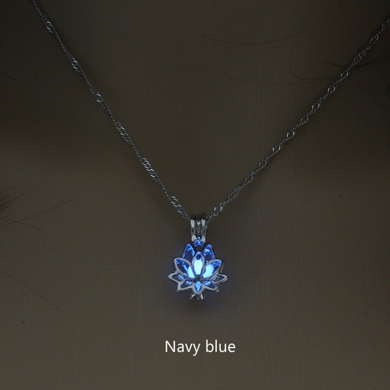 Šviečiantis tamsoje mėnulis Lotoso žiedo formos pakabukas nakties karoliai moterims jogos maldos budizmo tuščiaviduriai