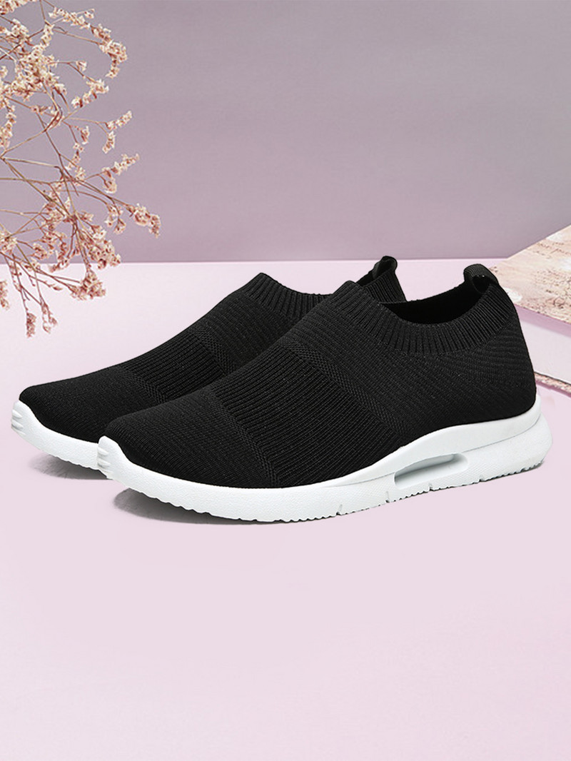 Uued kevadsuvised naiste lendavad tossud Moodsad jooksujalatsid, võrgust hingav vabaaja naissoost õpilastele