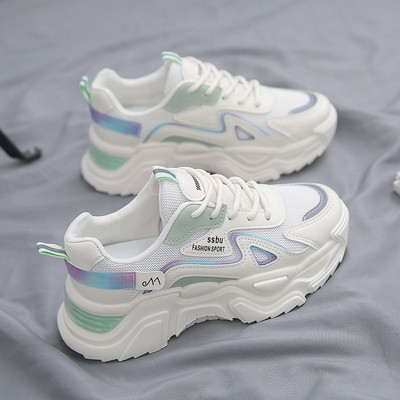 Naiste hingavad vulkaniseeritud kingad 2024. aasta kevad, uued valged vabaajaspordijalatsid Naiste paksu talla kõrgendatud võrguga