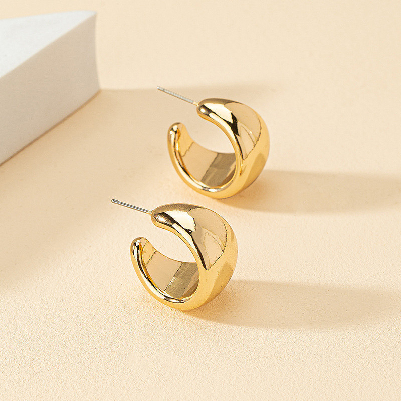 Jauni zelta krāsas apaļi, kupli auskari sievietēm, viegli gluda metāla atvērti biezi stīpām Modes, modernas rotaslietas 2023