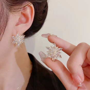Преувеличени луксозни обеци с кристални цветя Дамски темперамент Елегантен моден дизайн Бижута за сватбено тържество Подаръци за Свети Валентин