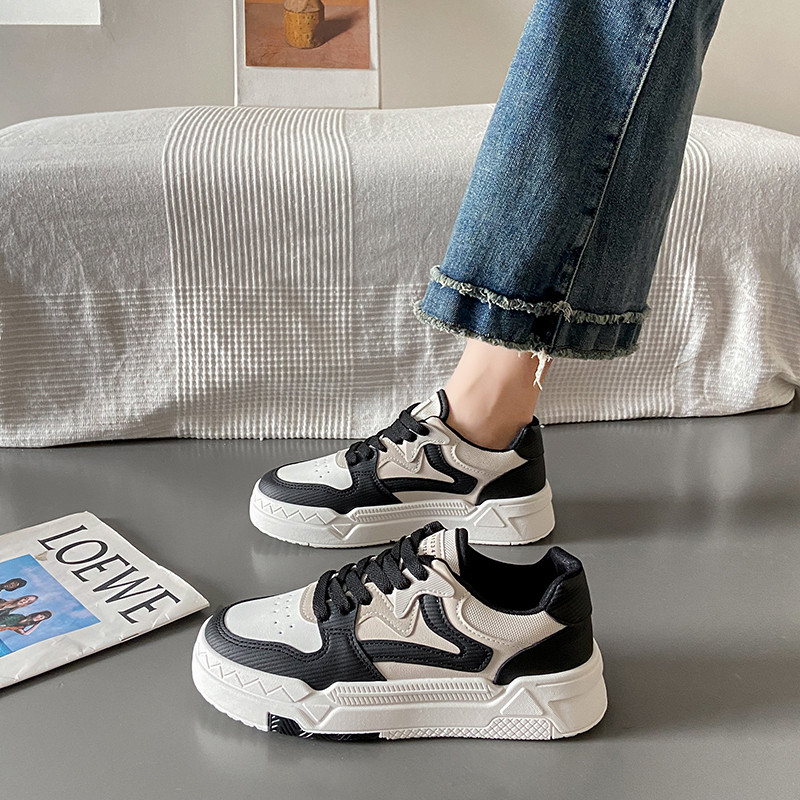 Mood Väikesed valged kingad Naistele Uued vabaaja spordijalatsid Paksu tallaga tüdrukutele Madalad lauajalatsid Naiste vabaaja jalatsid