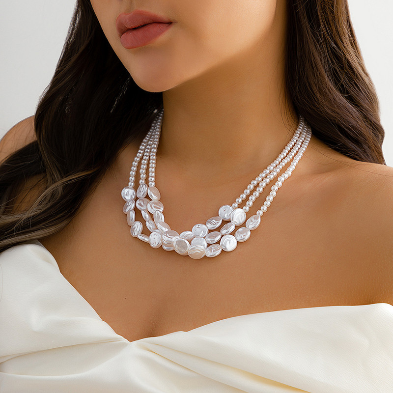 Елегантно перлено многослойно колие Минимализъм Мъниста Златен цвят Колье Колие за момичета Тенденция на бижута Регулируеми сватбени подаръци