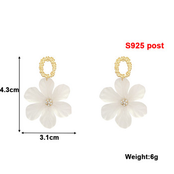 Полупрозрачни бели цветя Висящи обеци за жени Топка със страз Средни венчелистчета Сладка корейска нова плажна ваканционна украса за уши