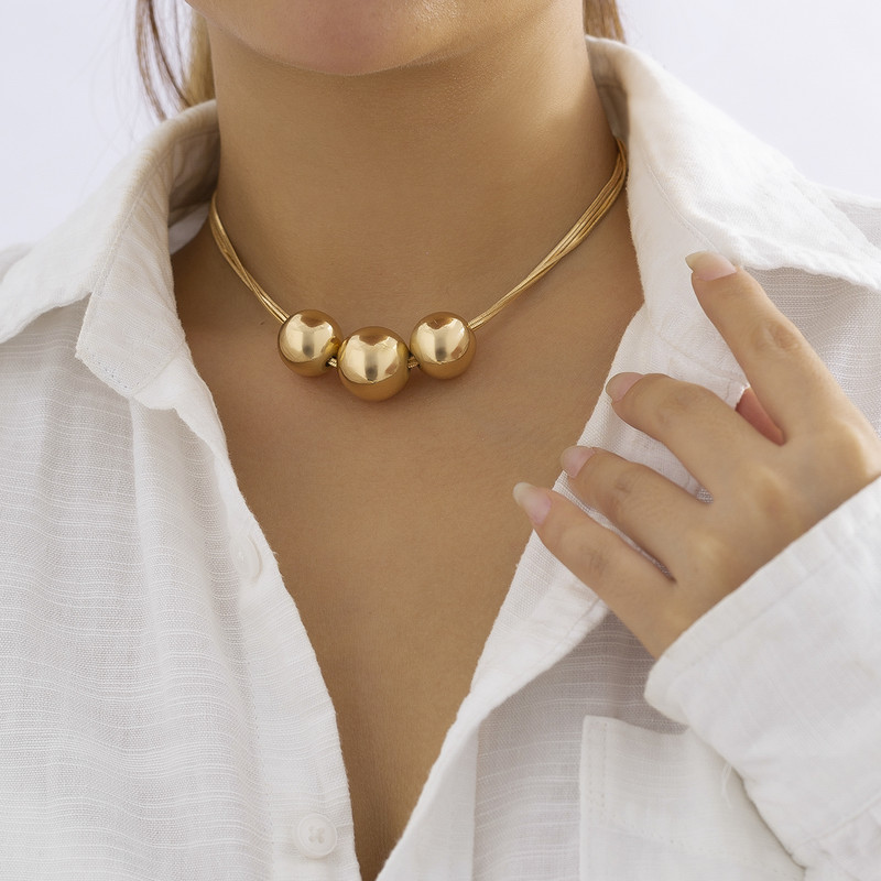 Aukštos kokybės Goth Twisted Snake grandinės karoliai moterims Punk Big Ball pakabukas raktikaulis Choker Grunge Neck Papuošalai Steampunk Nauja