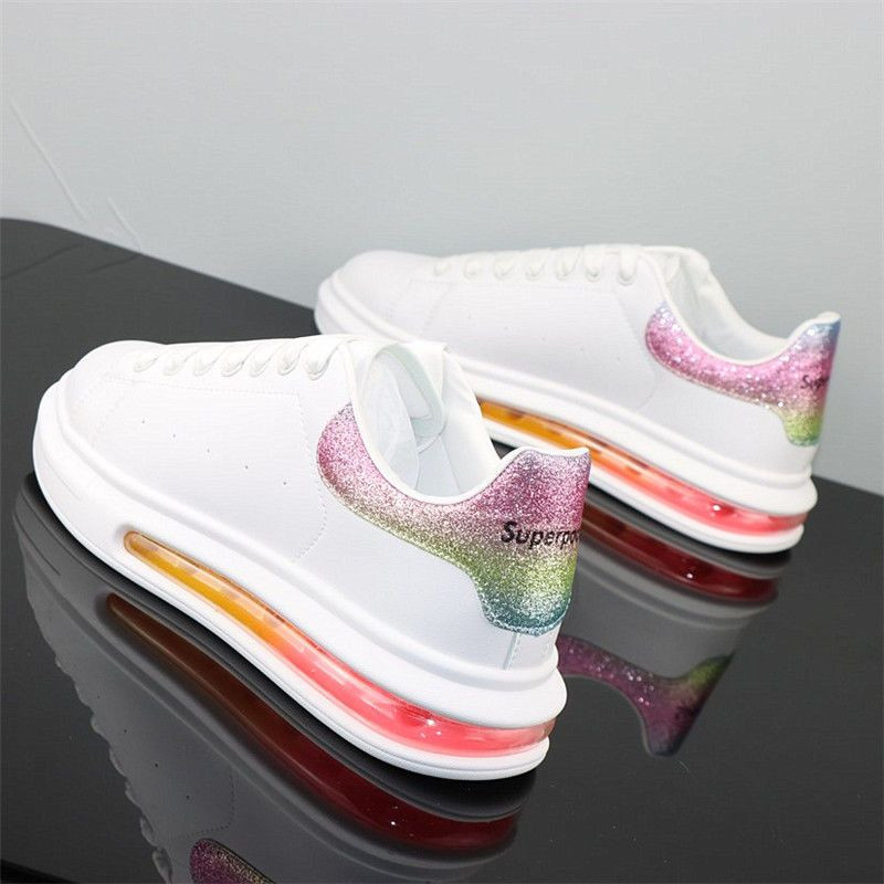 Mood klassikalised väikesed valged kingad meeste vabaajajalatsid paarispordi tennised naistele kõik sobivad õhkpadi väikesed valged kingad