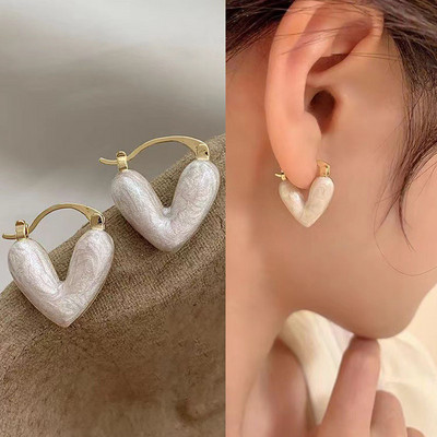 Paprasto dizaino sidabro spalvos tuščiaviduriai širdies lanko auskarai moterims Naujo prekės ženklo mados auskarų vėrimas senovinis auskaras, dovana