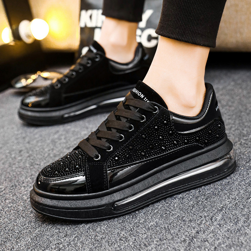 Meeste õhkpadjaga säravad tossud Meeste jooksmismood vabaajajalatsid Kuldsed meeste kingad Mugavad spordijalatsid Zapatillas Hombre