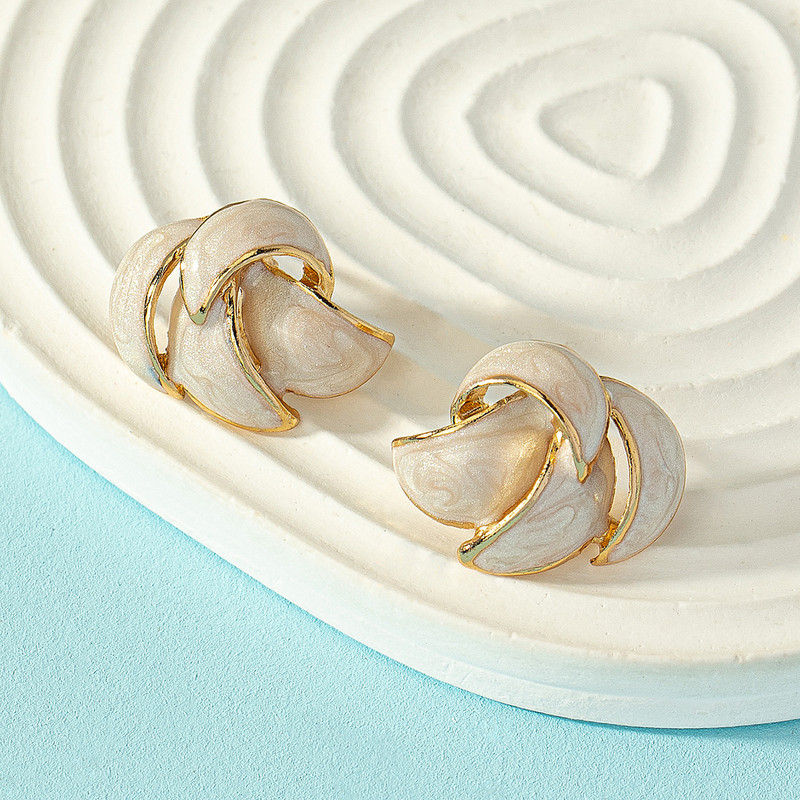 Franču saldie romantiskā stila sieviešu auskari Regulāri grafiskā dizainera radoši dāvanu rotaslietas ikdienas valkāšanai 2023. gada Jaunums