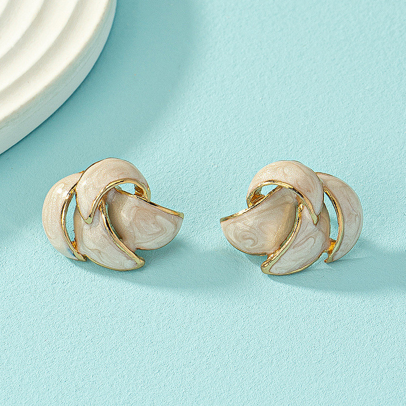 Franču saldie romantiskā stila sieviešu auskari Regulāri grafiskā dizainera radoši dāvanu rotaslietas ikdienas valkāšanai 2023. gada Jaunums