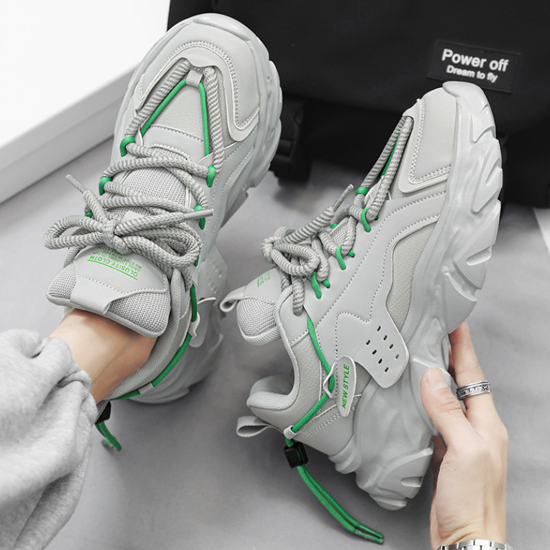 Nove modne muške bijele tenisice za 2024. Sportske ležerne muške cipele na vezanje Lagane vulkanizirane cipele za hodanje Zapatillas Hombre Muške