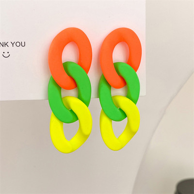 Φωτεινά και φρέσκα σκουλαρίκια αντίθεσης Απλά πολύχρωμα ακρυλικά σκουλαρίκια με αλυσίδα για γυναικεία σκουλαρίκια Νέα μόδα κοσμήματα για πάρτι