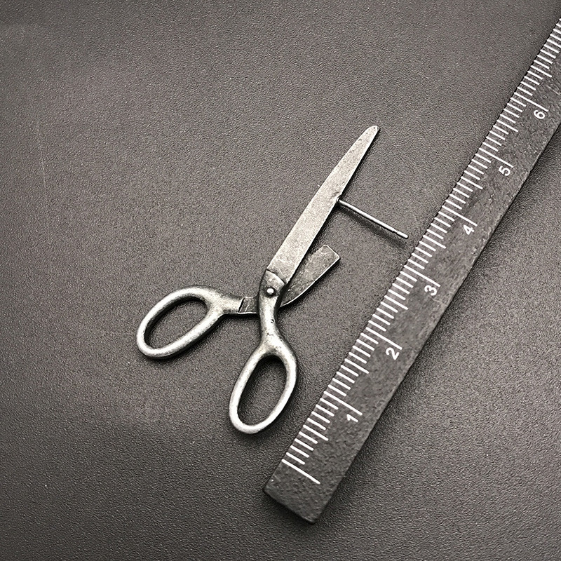 Tume gooti vintage imitatsiooniga käärid liialdavad kõrvarõngad meestele naistele gooti punk hõbedase värvi Halloweeni moeehted