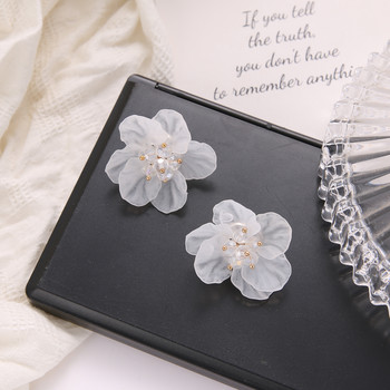 2021 Fashion Trend Λευκά ακρυλικά σκουλαρίκια σταγόνας λουλουδιών Γυναικεία κρεμαστά σκουλαρίκια με φούντα ακρυλικό κράμα Κορεατικά γαμήλια σκουλαρίκια