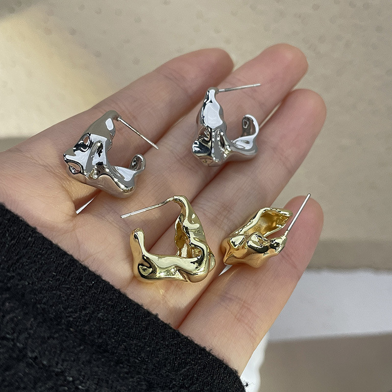 Ακανόνιστα πλισέ σκουλαρίκια λάβα για γυναίκες Ρετρό γαλλικά σκουλαρίκια Σχεδιασμός απλή ιδιοσυγκρασία Δώρο κοσμήματα Senior Fashion