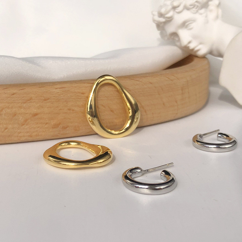 XIALUOKE vintage metāla neregulāri divkrāsu auskari sievietēm var tikt atdalīti, valkājot auskarus, rotaslietas
