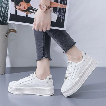 Μοντέρνα φθινοπωρινά λευκά βουλκανιζέ παπούτσια για γυναίκες Ευέλικτο παχύ πάτο Αύξηση ύψους Μοντέρνα παπούτσια σανίδας Φοιτητικό τρέξιμο