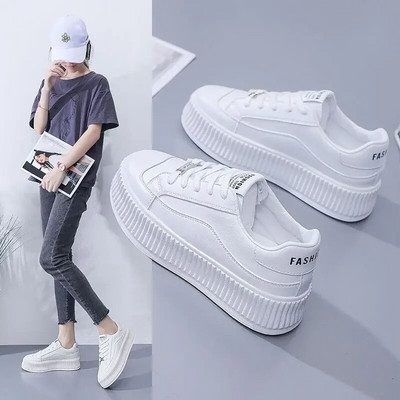 Модерни есенни бели вулканизирани обувки за жени Универсално дебело дъно, увеличаващо височината, Модни бордови обувки Студентски бягащи
