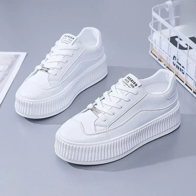 Trendikad sügisvalged vulkaniseerivad kingad naistele Mitmekülgsed paksu põhjaga suurendatud kõrgust Moodsad lauajalatsid õpilaste jooksmiseks