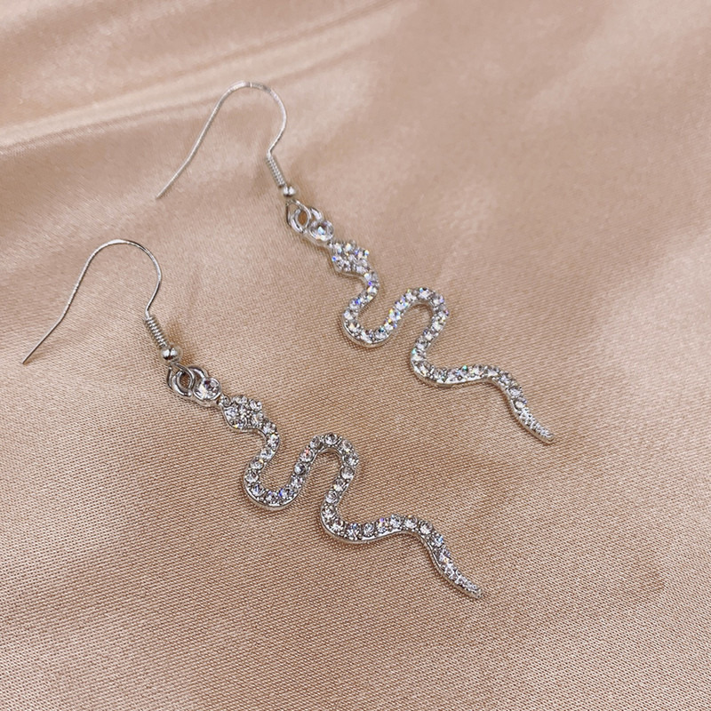 Jaunpienācēja čūskas formas karājas auskari sievietēm Rotaslietas sievietēm Draudzības dāvanas