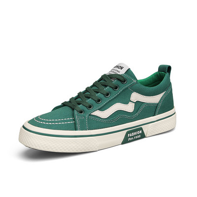 Tavaszi nyár divat Férfi vászoncipők Lapos, légáteresztő deszkacipők Férfi csúszásmentes Vulkanizált cipők Alkalmi férfi cipők