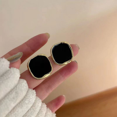 Crne naušnice Nepravilne metalne naušnice za žene Vintage nakit Novi dizajn Modni estetski dodaci za naušnice