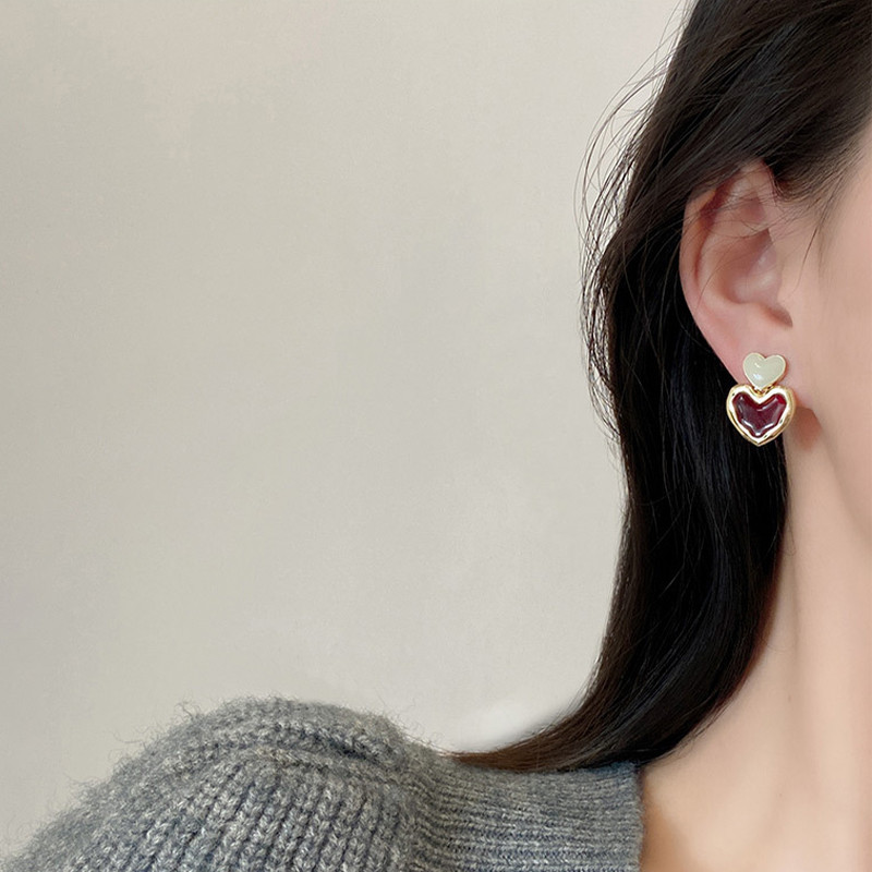 Trendikad magusad Burgundia emailist südamekõrvarõngad naistele Tüdrukutele kullavärvi metallist armastussüda rippuvad rippuvad kõrvarõngad vintage ehted