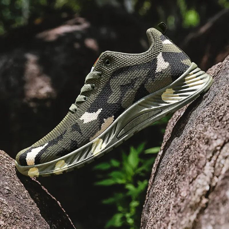 Férfi terepszínű sportcipők hétköznapi kényelem tornacipők tavaszi ősz kerek orrba lélegző fűzős vastag talpú csúszásmentes lábbelik