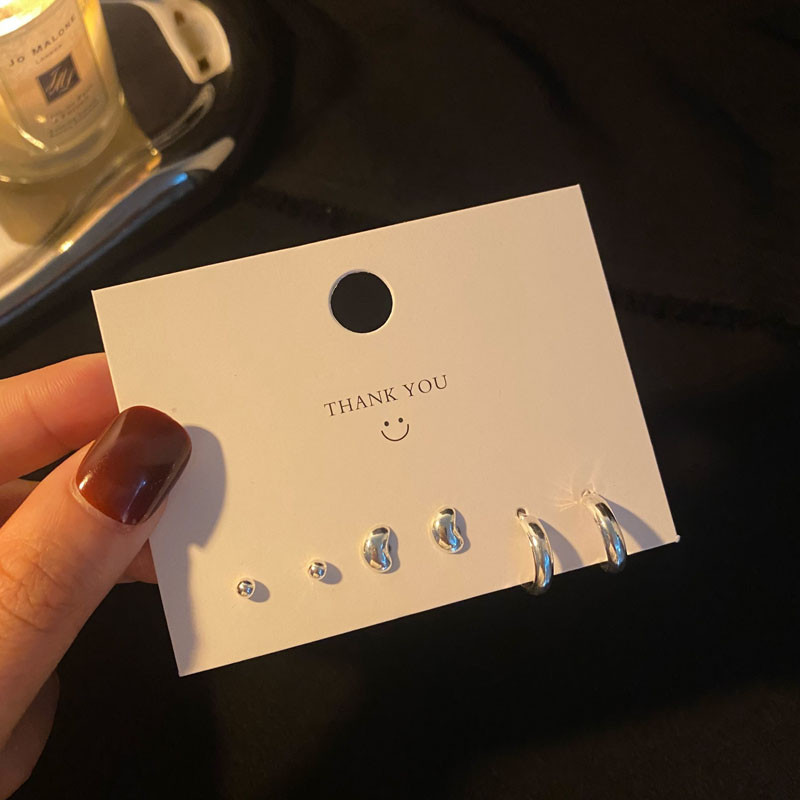 Uued Korea moodsad metallist armastuse südameringiga väikesed kõrvarõngad naistele trendi ripatsiga augustamiskõrvarõngaste komplekt, ehted