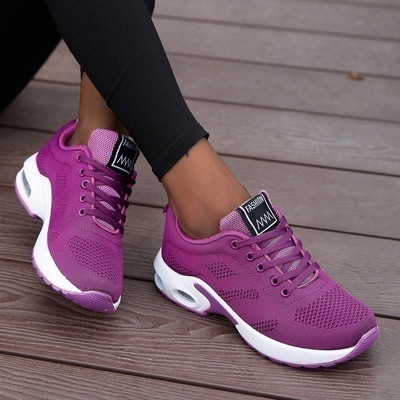 Модни дамски обувки за бягане Дишащи мрежести външни леки спортни обувки Ежедневни маратонки за ходене Дамски маратонки с връзки