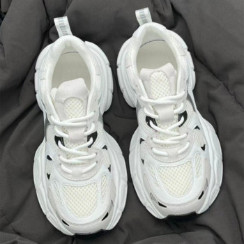 Дамски луксозни маратонки 2023 Мрежести дишащи обувки за жени Спорт Бягане Ежедневни дами Фитнес Вулканизирани обувки Кошници