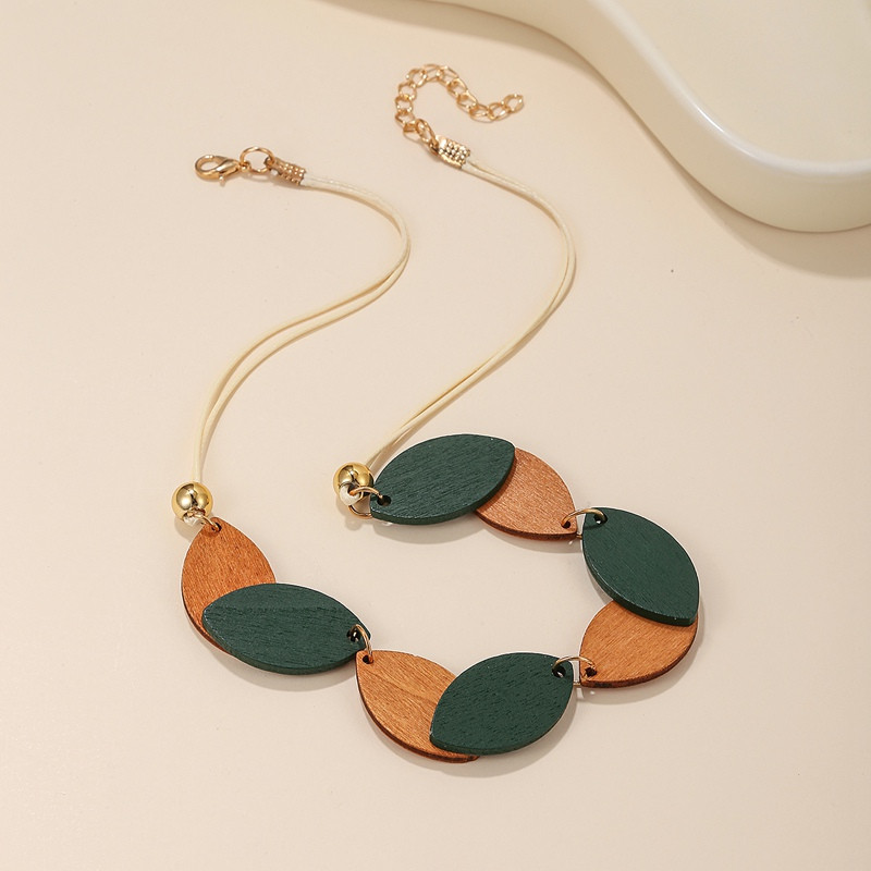 Vintage etnilise ovaalse puidust ripatsiga kaelakee naistele igapäevaseks kandmiseks moeehted