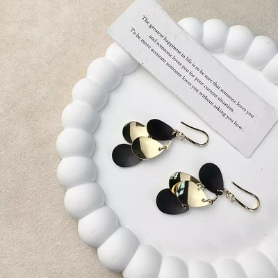 Uued asümmeetrilised vintage punakaspruuni kristallist geomeetrilised kõrvarõngad naistele Mood Korea temperament metallist kõrvarõngad naistele Ehted