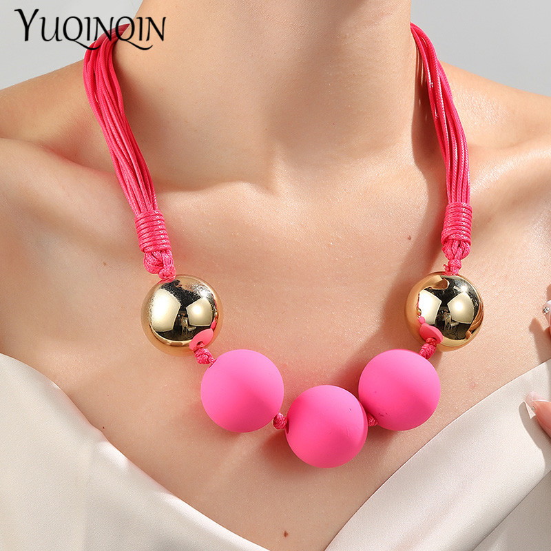 Jauna korejiešu daudzslāņu virvju fāzēm ķēdes kaklarota sievietēm Krāsainas apaļas lielas krelles kuloni kaklarotas meitenēm kaklarotas rotaslietas