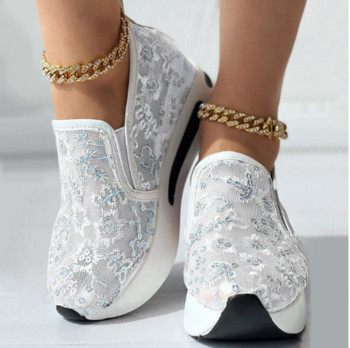 Γυναικεία πάνινα παπούτσια με φλοράλ κέντημα διχτυωτό για γυναίκες slip on casual άνετα παπούτσια με τακούνι Γυναικεία