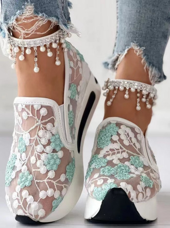 Дамски маратонки Мрежести маратонки с флорална бродерия за жени Ежедневни удобни обувки с ток Дамски обувки