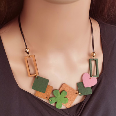 Γυναικεία δήλωση Σαλιάρα κολιέ Vintage γεωμετρικά ξύλινα κολιέ Μενταγιόν Γυναικεία διακόσμηση λαιμού Νέα μόδα κοσμήματα δώρα