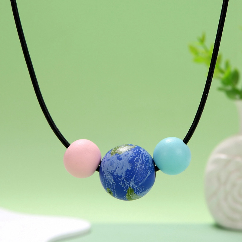 Vintage puidust helmeste trükkimine maa Jupiteri Saturni ripatsiga lühike kaelakee naistele ehted