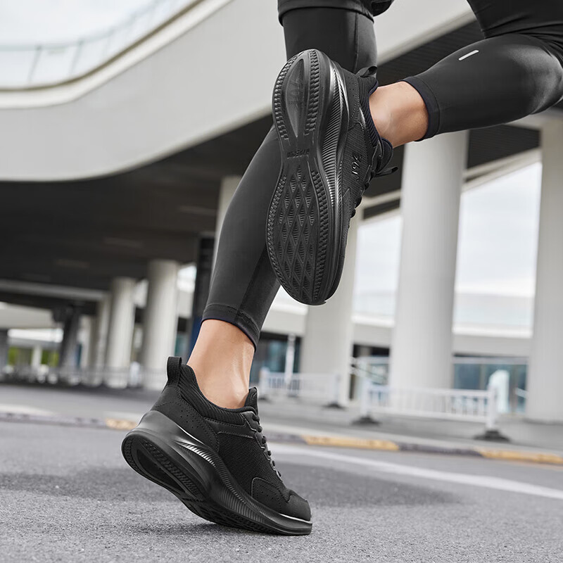 361Degressi meeste suvised hingavad spordijalatsid Retro vabaaja kulumiskindlad moodsad jooksvad snakers meestele 672412249