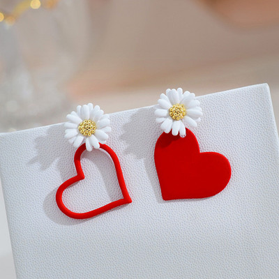 Сладки дамски обеци с цветя от маргаритки Червен бял цвят Мила Асиметрична обеца Парти Сватбени бижута Подаръци